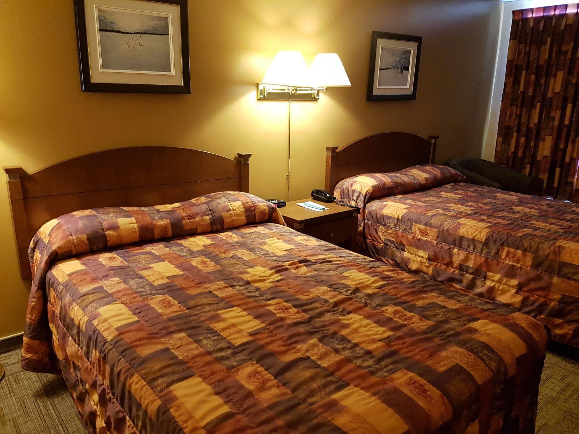 Hotel Matagami Εξωτερικό φωτογραφία